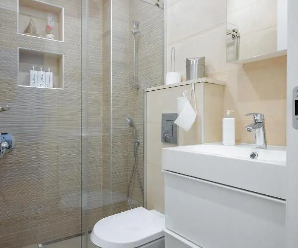 Lejlighed Modern 2bd Flat With Prime Location And Workspace By Flat Mаnager Sofia