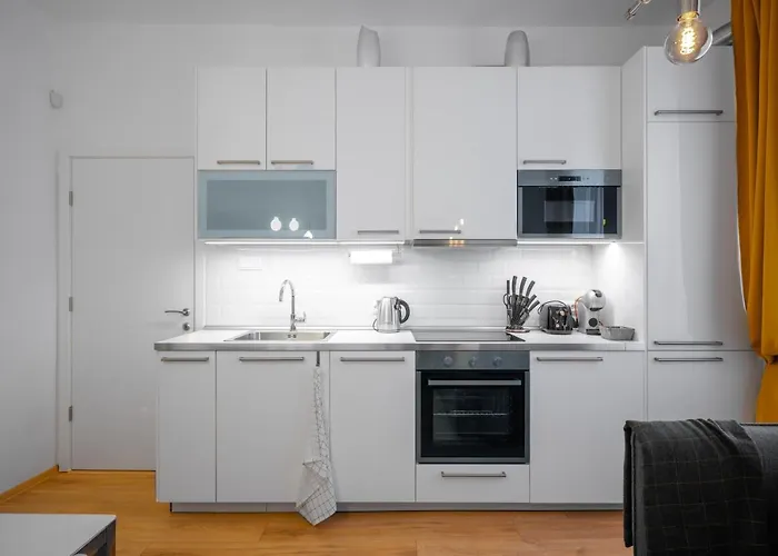 Modern 2bd Flat With Prime Location And Workspace By Flat Mаnager Sofia